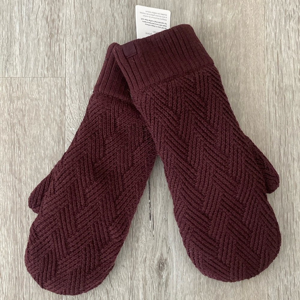 Lululemon Burgundy Knit Mittens